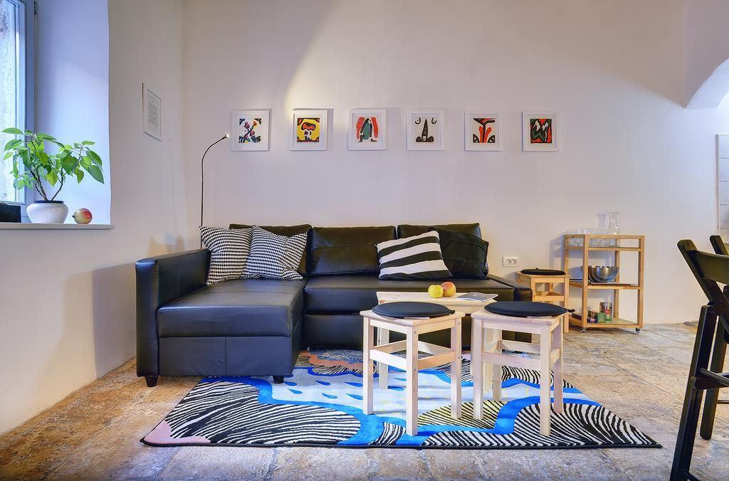 Art Kuca Cvajner Apartment Pula Phòng bức ảnh