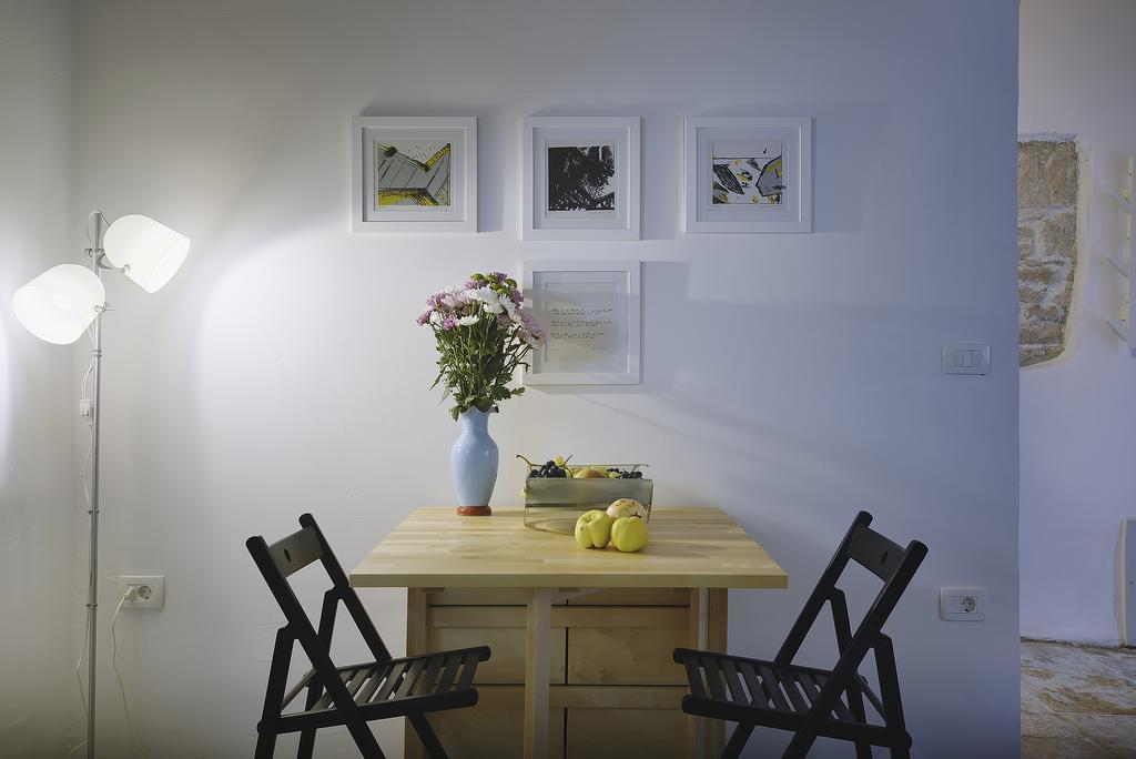 Art Kuca Cvajner Apartment Pula Phòng bức ảnh